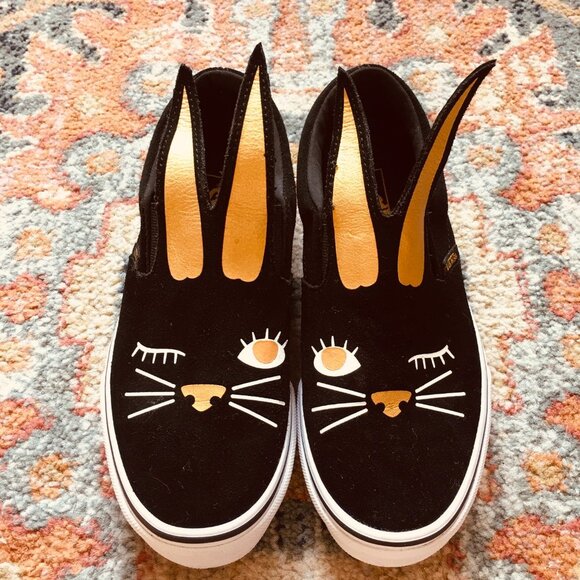 VANS Black Gold Rabbit Bunny Sneakers Slip On Unisex Youth Kids 2.5 - Picture 2 of 8
